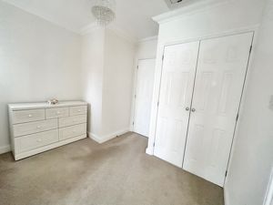 Bedroom- click for photo gallery